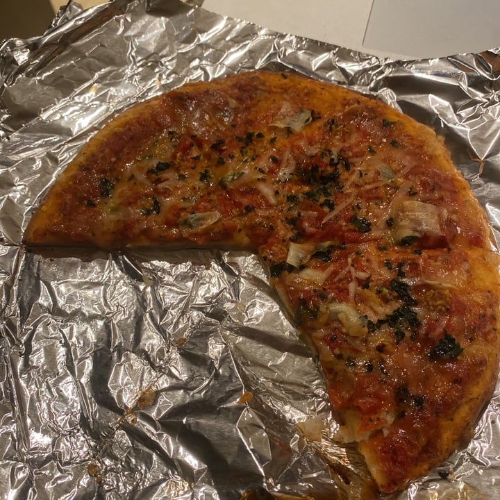 photo of Amy’s Pizza Vegan Margherita shared by @jren on  16 Mar 2021 - review