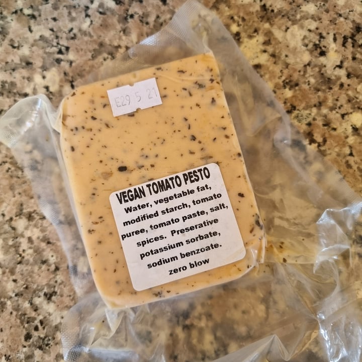 review photo of Pick n Pay Vegan Pesto Cheese shared by @achitarkhot on 17 Jun 2021 - review
