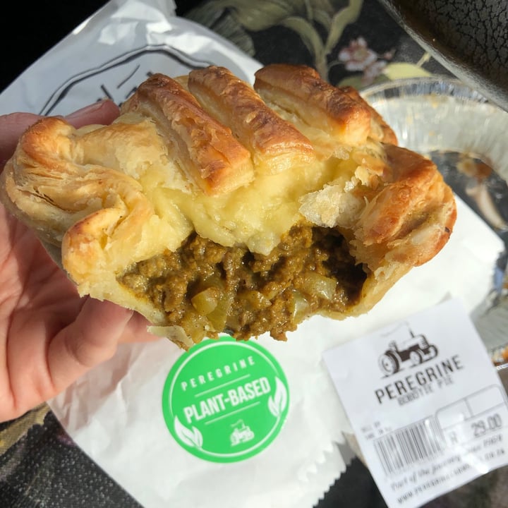 photo of Peregrine Farm Stall Vegan Bobotie Pie shared by @mikaelaliltved on  28 Sep 2021 - review