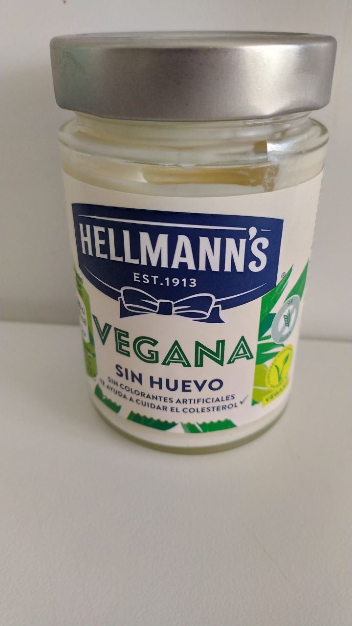 photo of Hellmann’s Hellman’s Vegan Mayonnaise shared by @geli on  29 Sep 2020 - review