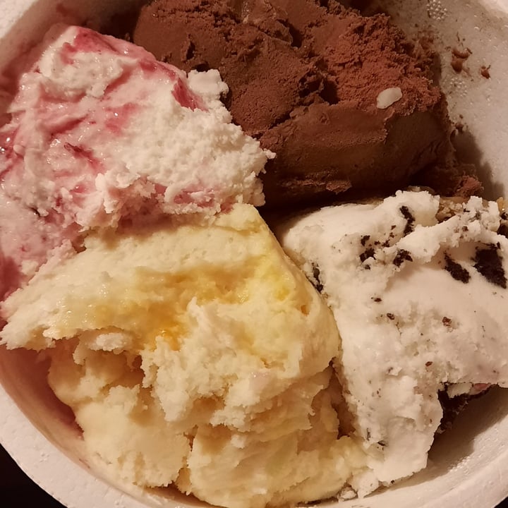 review photo of Green Think Helado Vegano shared by @jana7 on 05 Aug 2021 - review