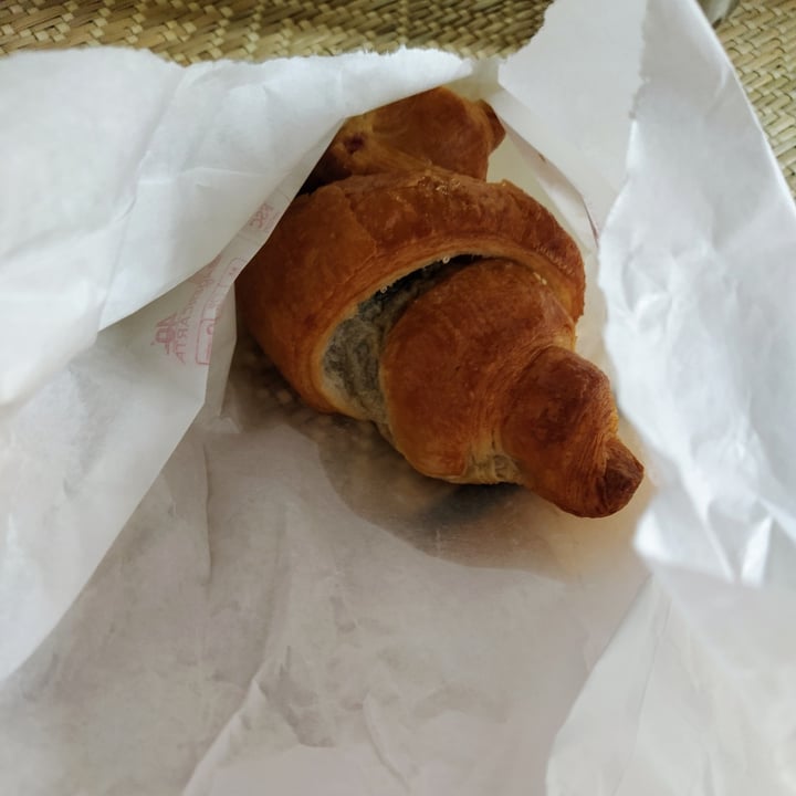 photo of Coccodi Dolce e Salato Cagliari Croissant Vegan shared by @lidiaaguilar on  10 Aug 2021 - review