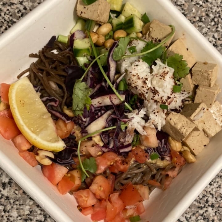 photo of Fresh on Bloor Balance Bowl shared by @shlumpadinka on  03 Sep 2022 - review