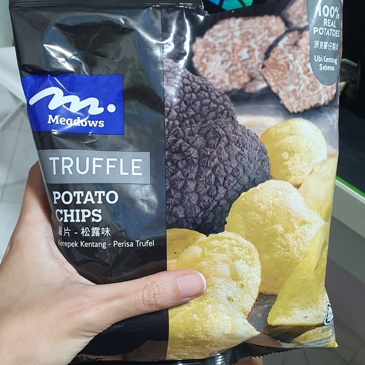 photo of Meadows Truffle Potato Chips shared by @yiersansiwu on  03 Apr 2021 - review