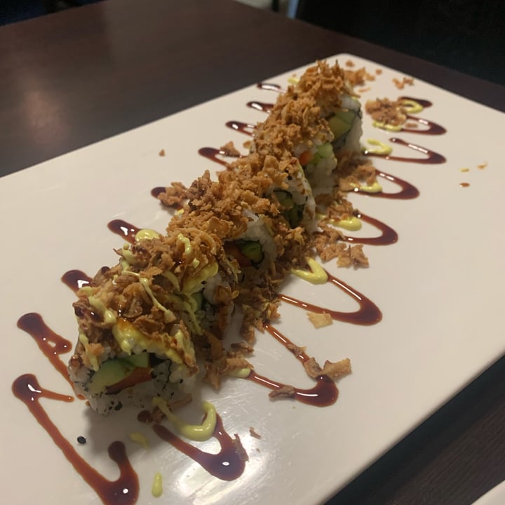 photo of Asia Fusion Sushi Crispy Onions Roll shared by @chyaralodrini on  08 Apr 2022 - review