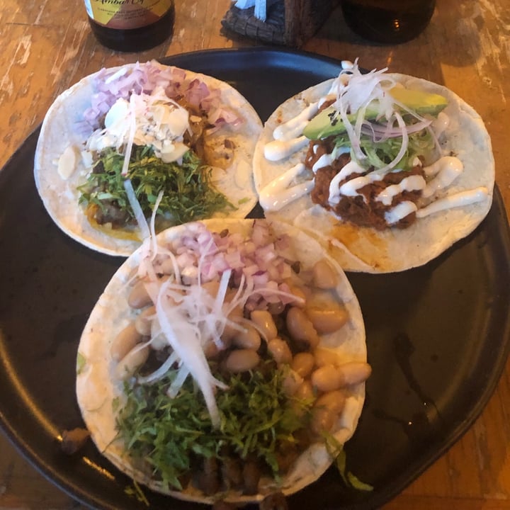 review photo of La Flaca Tacos Surtidos shared by @lautonks on 19 Jul 2021 - review