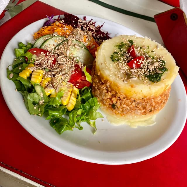 菜肴“Pastel de papa”的照片