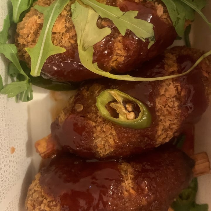 photo of Frankie & Benny's Vegan BBQ Wingz shared by @doped on  18 Mar 2022 - review