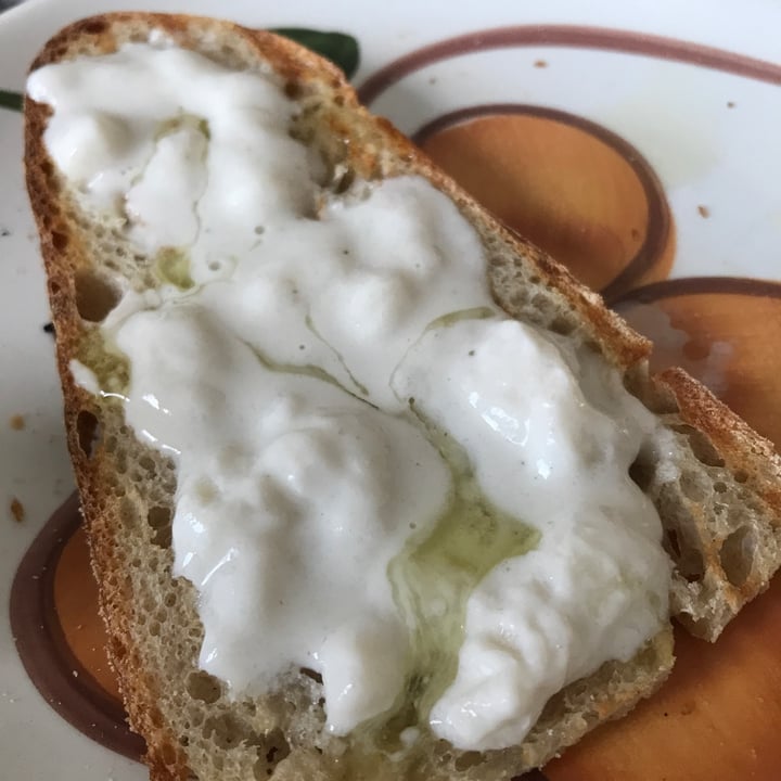 photo of Il CashewFicio Alternativa 100% vegetale alla Stracciatella di Burrata shared by @camimira on  15 Apr 2022 - review