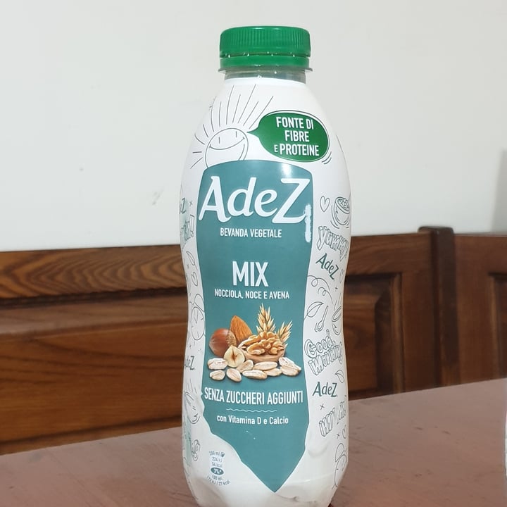 photo of AdeZ Bevanda noci nocciole e avena shared by @itsirenet on  08 Sep 2022 - review