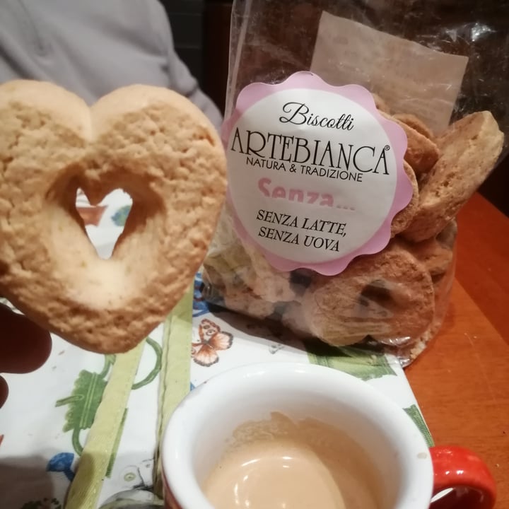 photo of Artebianca Biscotti senza latte e senza uova shared by @cadodi on  29 Nov 2022 - review
