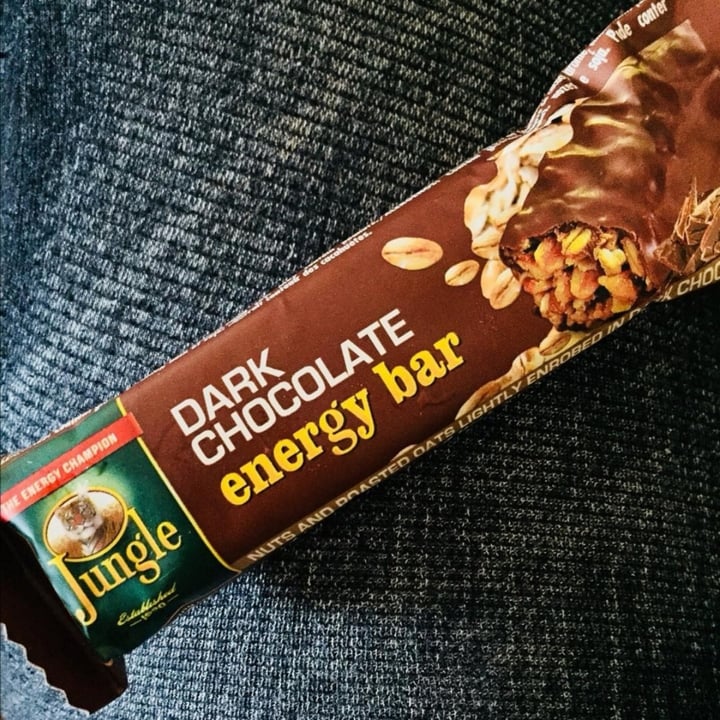 photo of Jungle Oats Dark Chocolate Energy Bar shared by @danikataylor on  10 Nov 2020 - review