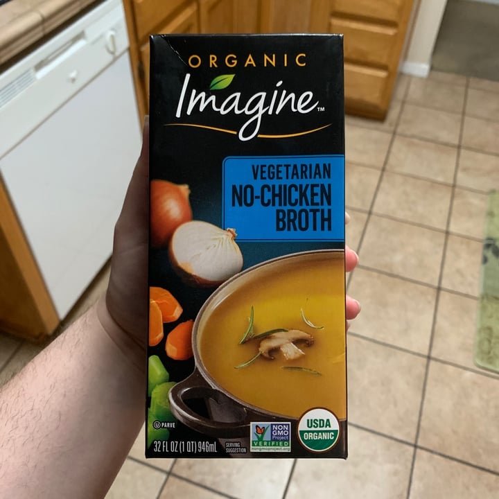 review photo of Imagine Foods Vegetarian No-Chicken Broth shared by @witchyvegan on 05 Jan 2020 - review