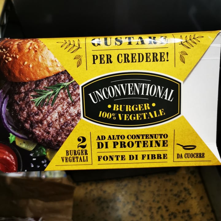 photo of Unconventional Burger Vegetale Classico - Classic Burger shared by @valentinacanepa on  12 Jan 2022 - review