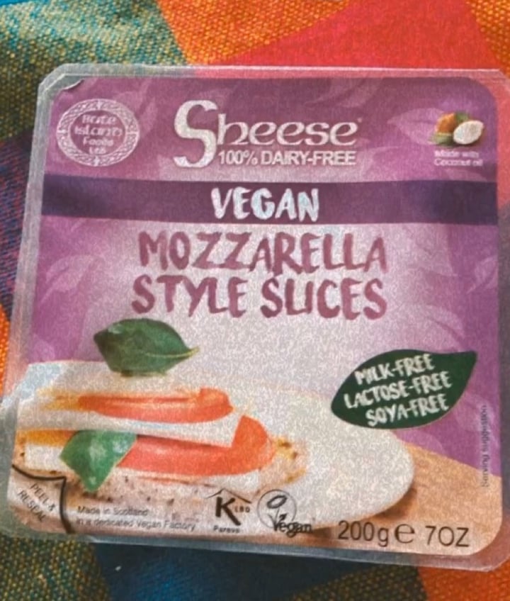 photo of Bute Island Foods Mozzarella Style Grated  shared by @verdecomolasplantas on  11 Mar 2020 - review