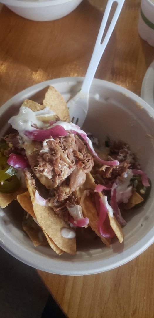 photo of Reverie Mobile Kitchen (Food Truck) Nachos Supreme shared by @ambularfortheanimals on  27 Oct 2019 - review