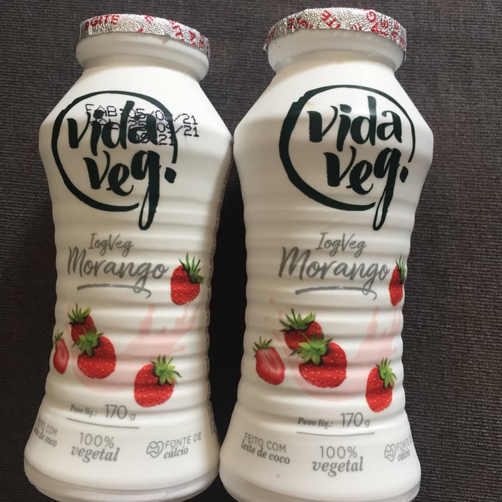 review photo of Vida Veg Iogurte De Morango shared by @umaguriavegana on 22 Sep 2021 - review