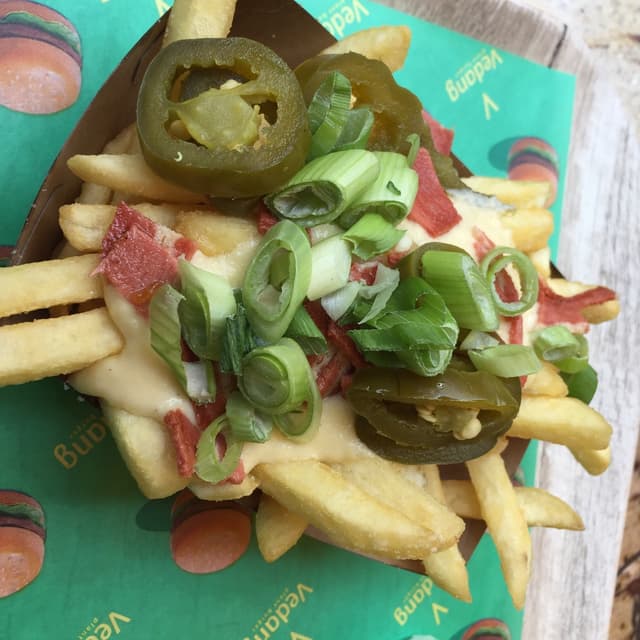 Foto del plato “Cheesy chili fries”