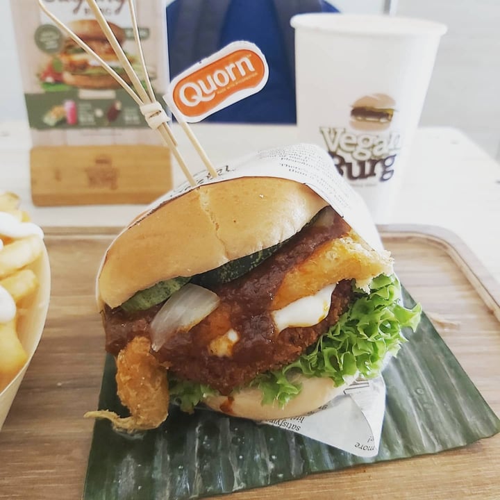 photo of VeganBurg Singapore Rasa Sayang Burger shared by @herbimetal on  25 Apr 2021 - review