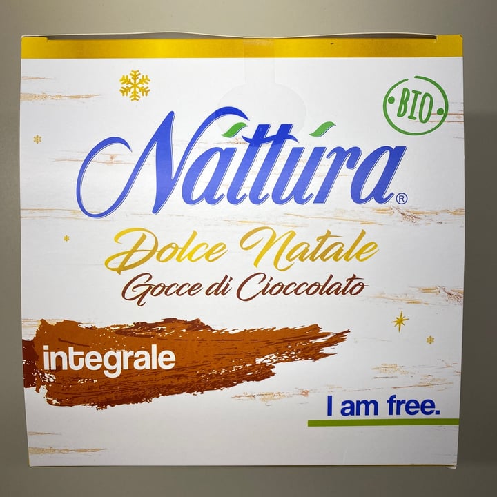 photo of Nattura Panettone integrale Gocce di Cioccolato shared by @veganuramaki on  04 Dec 2021 - review