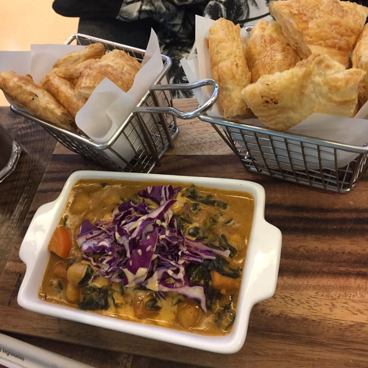 photo of VEGANERIE Concept Sweet potato and chickpea curry shared by @abzjenkins on  23 Jun 2020 - review