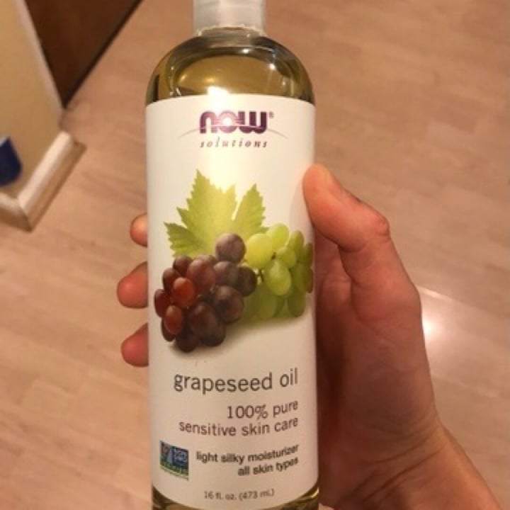 review photo of NOW® Grapeseed oil sensitive skin care shared by @danadavis on 13 May 2020 - review