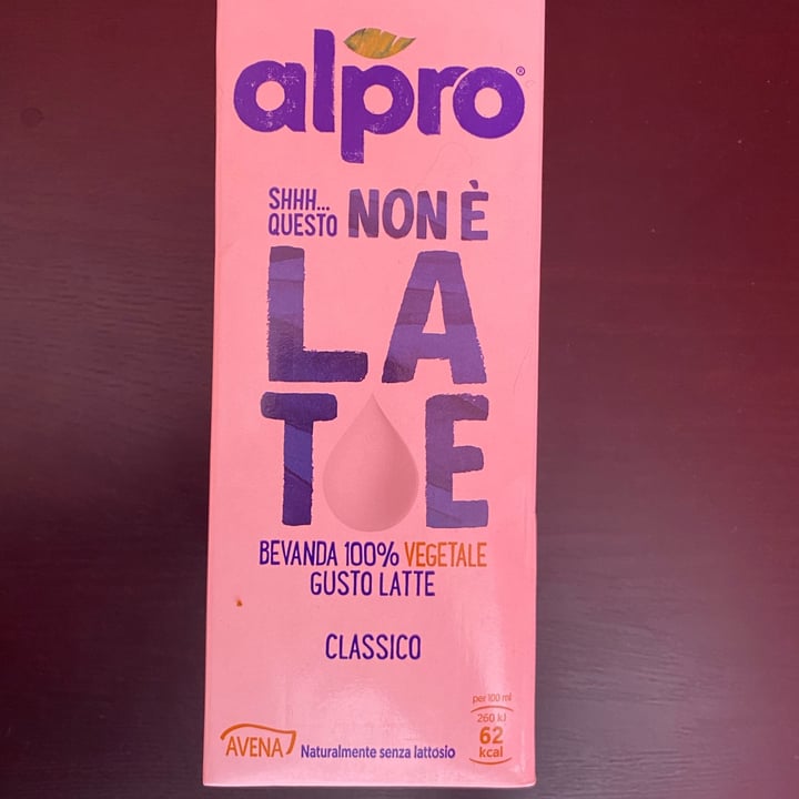 review photo of Alpro This is Not Milk Classic Questo Non è Late Classico shared by @alessandrabertuzzi on 24 Jun 2022 - review