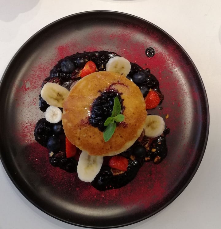 review photo of Deer Mama Vegan Mylk & Burger Bar Fancy Pants Stacked Pancakes shared by @nuttywoman on 16 May 2019 - review