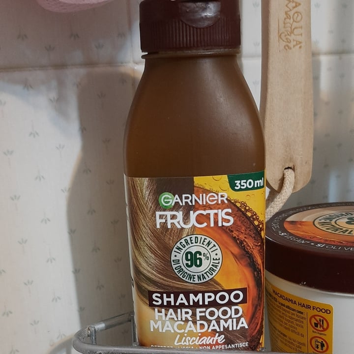 review photo of Garnier Shampoo macadamia shared by @cristinamiraldi on 21 Apr 2022 - review