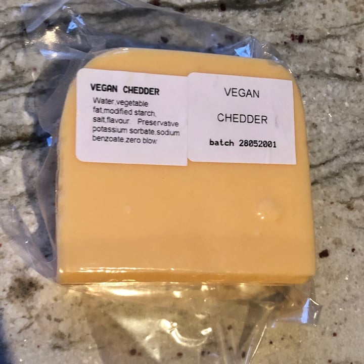 review photo of Bute Island Foods Cheddar style with garlic and chives shared by @sash101 on 30 Jun 2020 - review