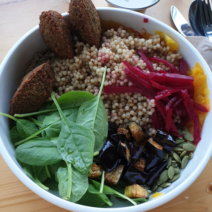 review photo of 1 Life Kitchen and Cafe Going back to Pali bowl shared by @simka on 17 Aug 2020 - review