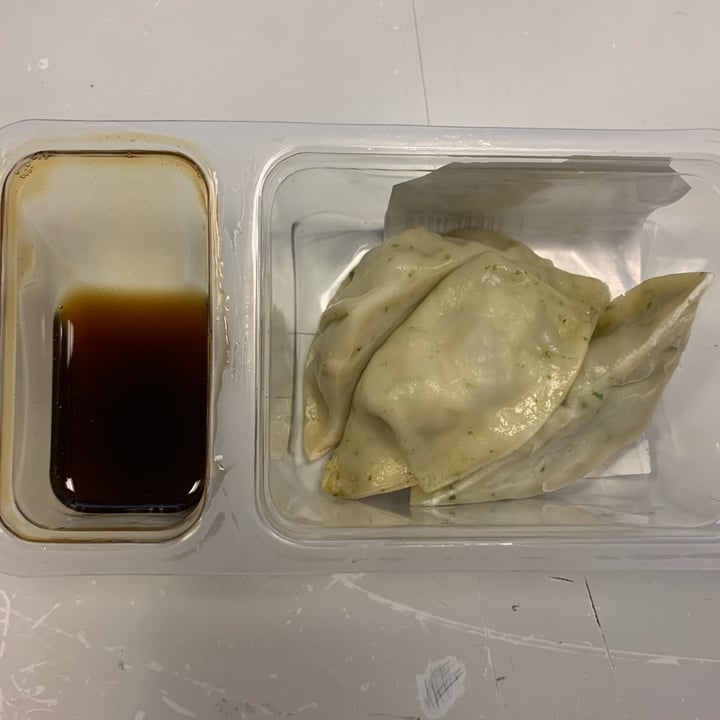 photo of Marks & Spencer Food (M&S) Vegetable gyozas shared by @tsollis on  06 Apr 2022 - review