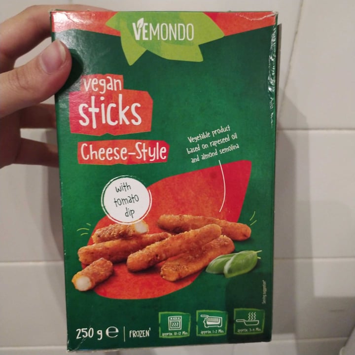 photo of Vemondo Vegan sticks cheese style shared by @jessanchez on  23 Jul 2021 - review