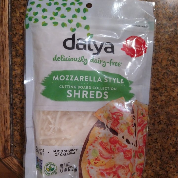 photo of Daiya Mozzarella Style Shreds shared by @cuddlestherat on  12 Nov 2021 - review