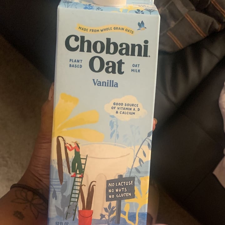 photo of Chobani Oat Milk - Vanilla shared by @prettybbzia on  05 Sep 2022 - review