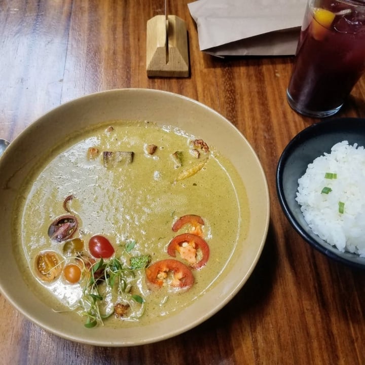 review photo of Plantasia curry verde shared by @beleneea on 06 May 2022 - review