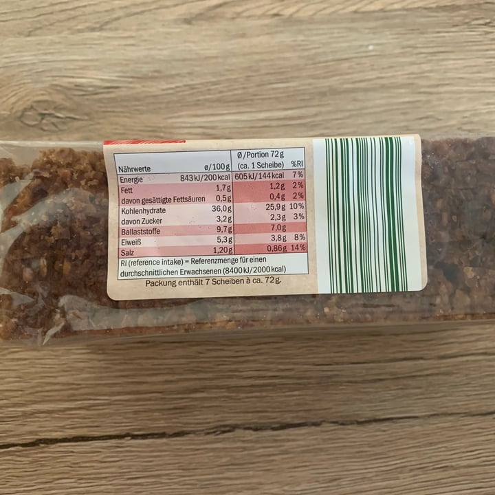 review photo of Gräfschafter Bio Vollkornbrot shared by @veggiegoesvegan on 05 Oct 2021 - review