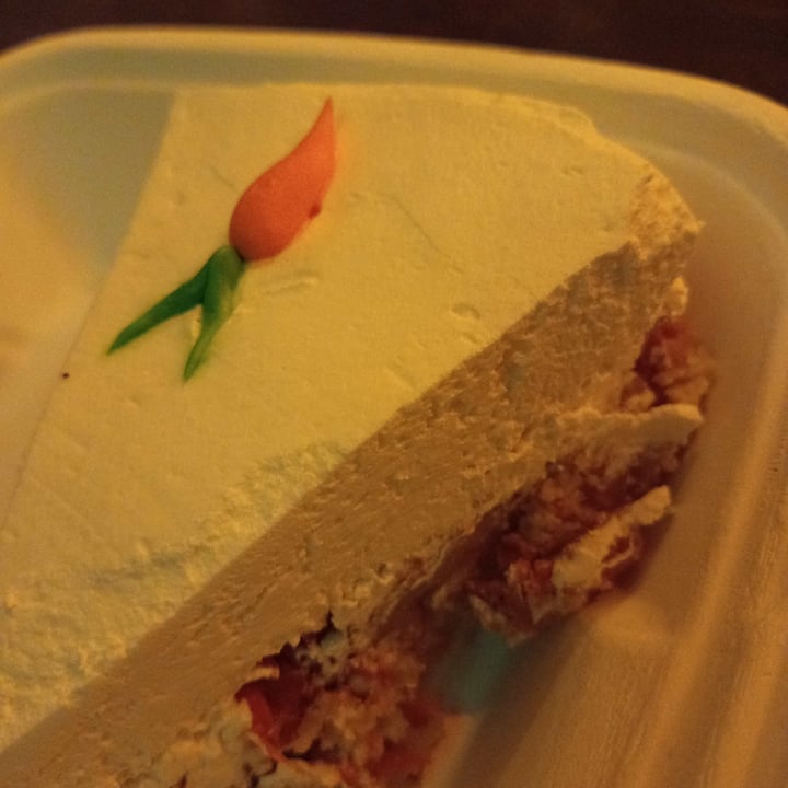 photo of Estilo Veggie Carrot cake shared by @lourmarzi on  07 Mar 2021 - review