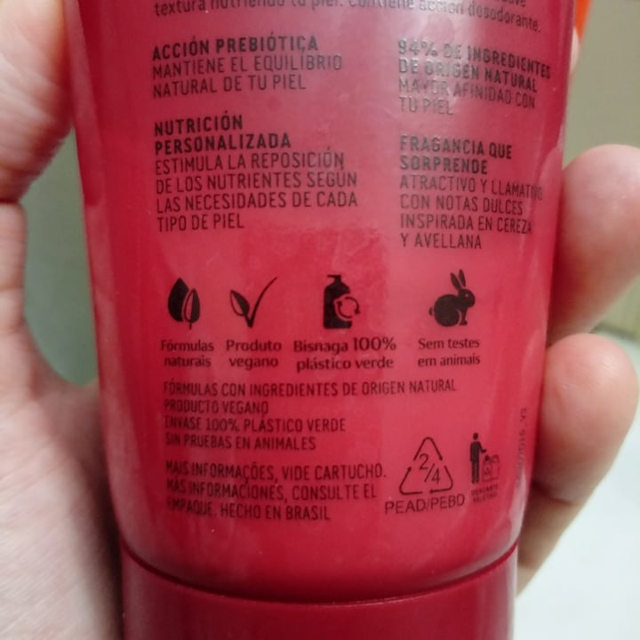 review photo of Natura Creme corporal Cereja e Avelã shared by @silboch on 30 Apr 2022 - review