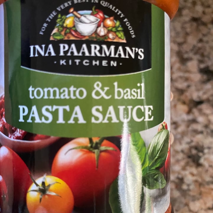 photo of Ina Paarman’s Kitchen Tomato & Basil Pasta Sauce shared by @sarbearcor on  26 Jun 2021 - review