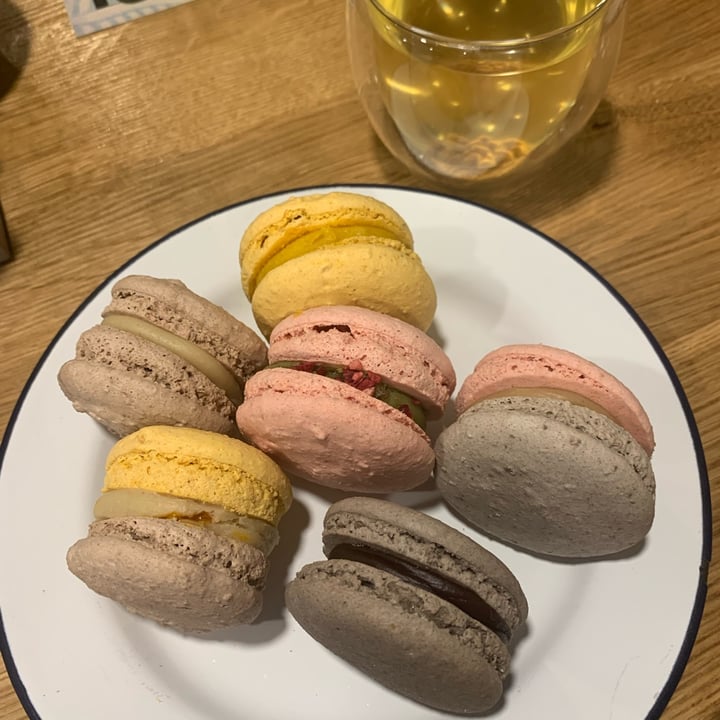 photo of B12 Candy Bar Macaron mix🙀 shared by @green-sushi-mt on  13 Nov 2021 - review