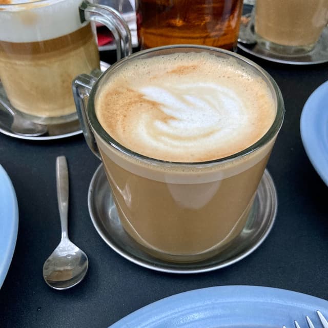 「Latte Con Leche Almendras」の料理の写真