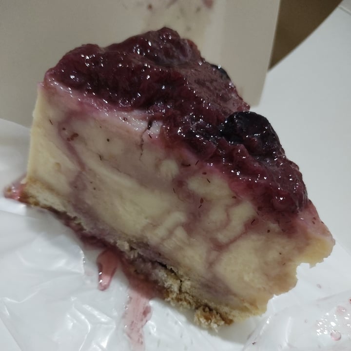 photo of El patio vegan Cheesecake shared by @danicanti on  27 Oct 2022 - review