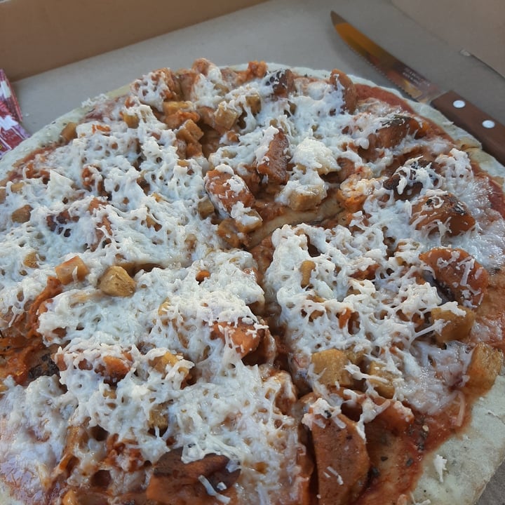photo of Edén Pizza 3 Meat shared by @plantia on  31 Oct 2020 - review