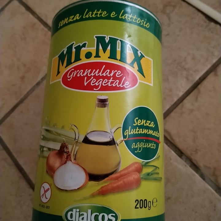 photo of Dialcos Mr Mix granulare vegetale shared by @walkabout-veg on  11 Oct 2021 - review