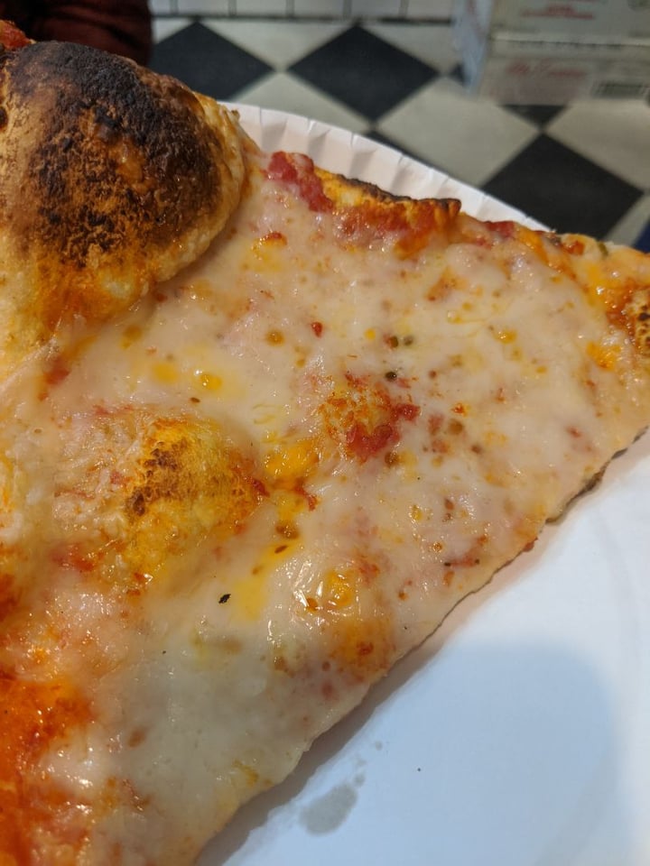 photo of Screamer's Pizzeria Cheese Slice shared by @harsha on  11 Dec 2019 - review