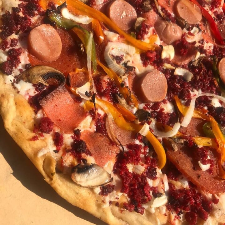 review photo of Veggino's Pizza Pizza Meatlesslovers shared by @giselleretana on 02 Mar 2020 - review