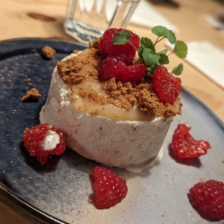 review photo of De Nieuwe Kantine Parfait | lotus cookies | liqueur 43 horchata | raspberry | Caramel sauce shared by @jennethics on 02 Oct 2022 - review