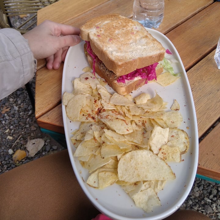 review photo of Abeja Negra Sándwich vegano shared by @solrivasveggi on 06 Jul 2022 - review