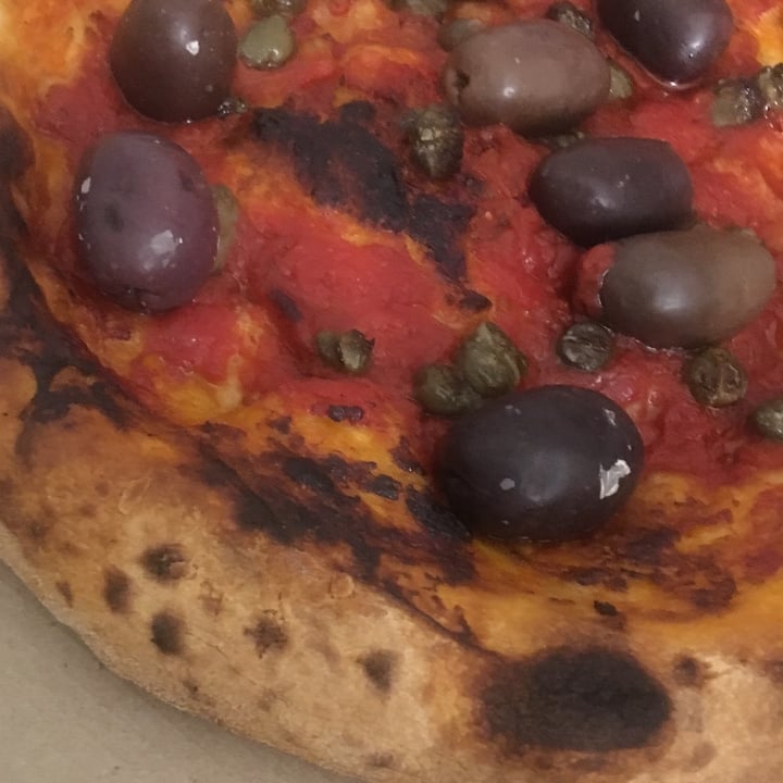 review photo of Francisca del Fuego Pizza vegana shared by @valentinadelalune on 24 Mar 2021 - review